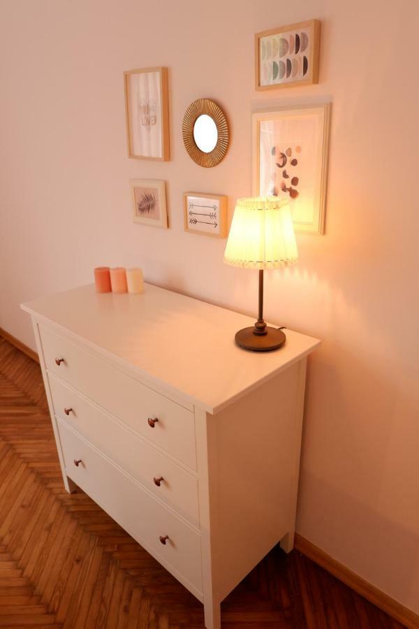 Singer Apartment Old Town Krakow Bagian luar foto